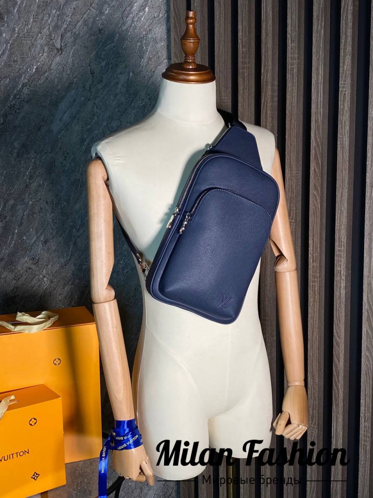Сумка-слинг Avenue  Louis Vuitton V43620. Вид 9