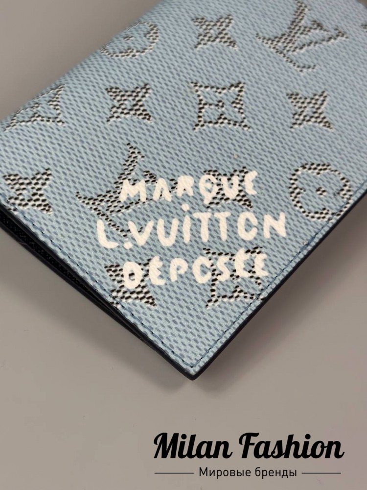 Обложка на паспорт  Louis Vuitton V23541. Вид 2