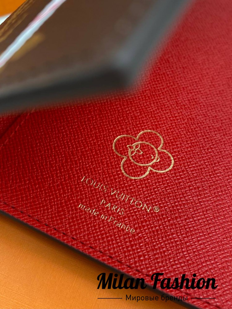 Обложка на паспорт  Louis Vuitton V52035. Вид 3