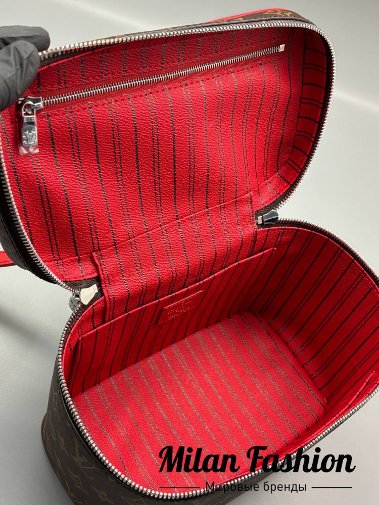 Косметичка  Louis Vuitton V52558. Вид 5