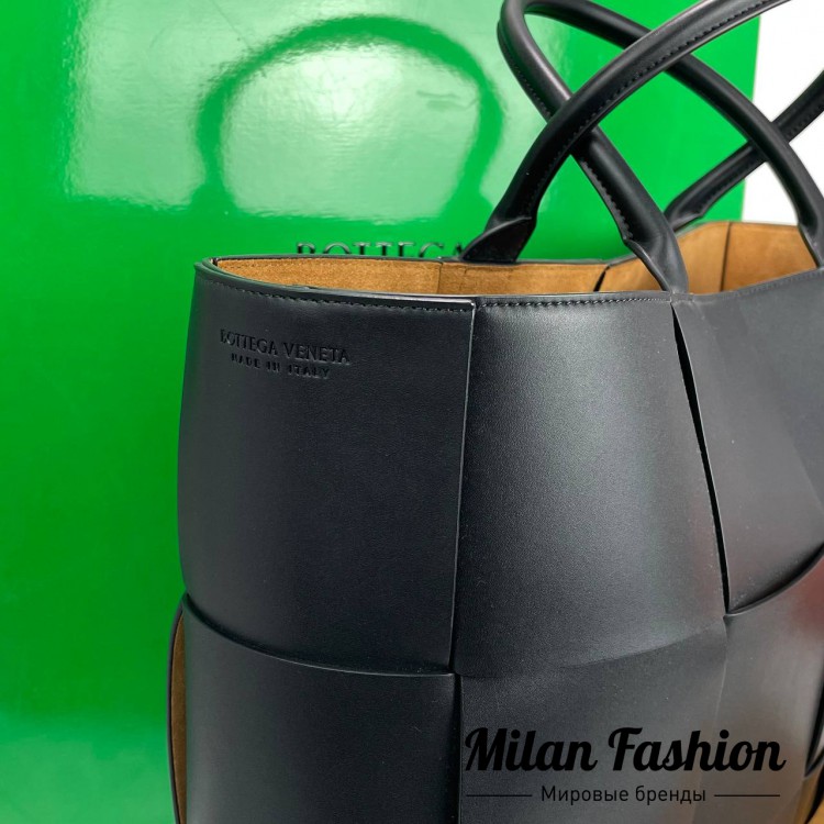 Сумка  Arco Tote  Bottega Veneta V33671. Вид 4
