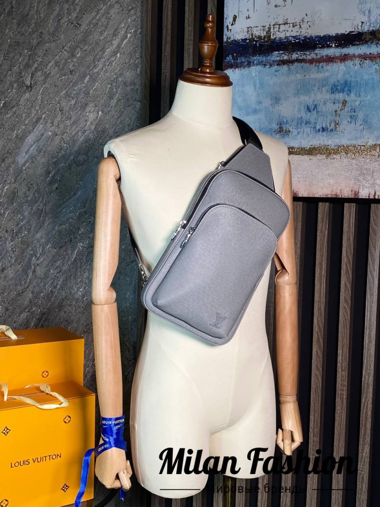 Сумка -слинг Avenue  Louis Vuitton V143239. Вид 1