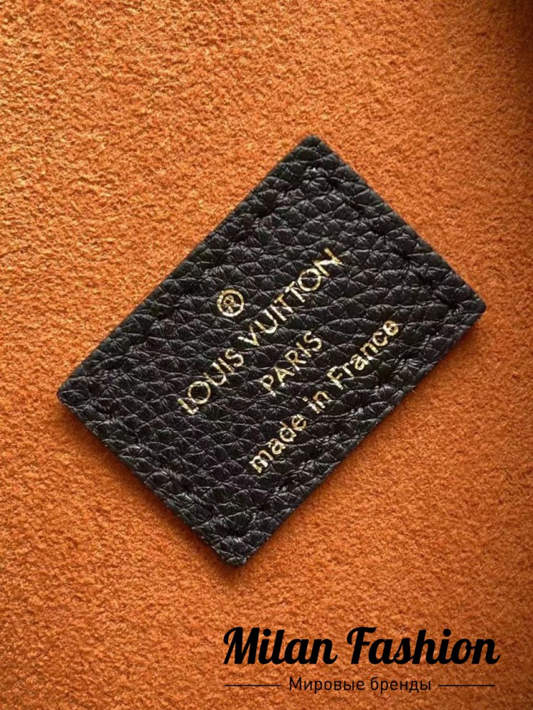 Сумка  Low Key Hobo Louis Vuitton V33584. Вид 4