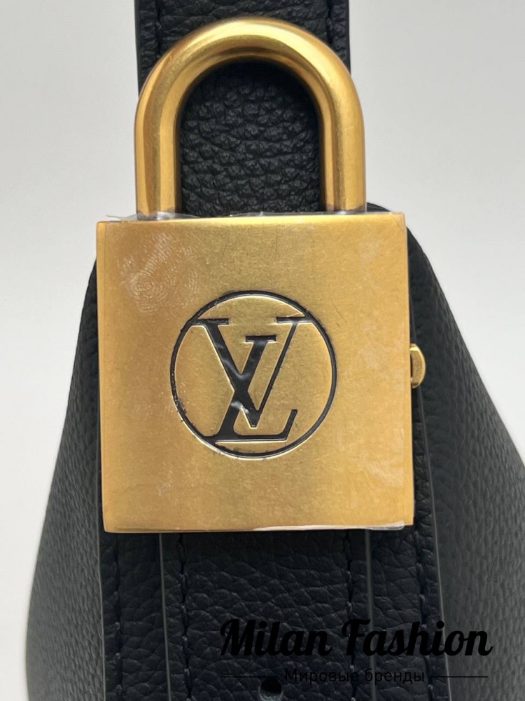 Сумка Low Key  Louis Vuitton V33632. Вид 5
