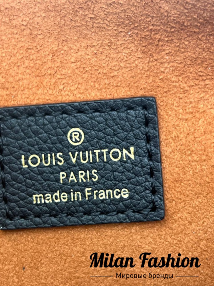 Сумка Low Key  Louis Vuitton V33632. Вид 3