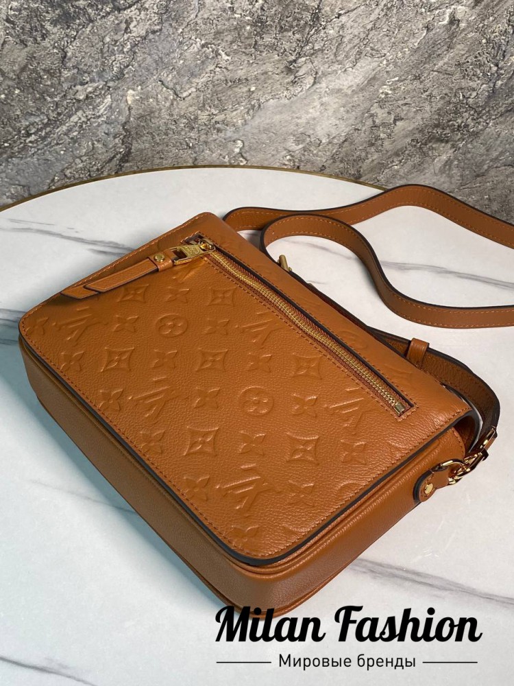 Сумка Pochette Metis Louis Vuitton V33719. Вид 2