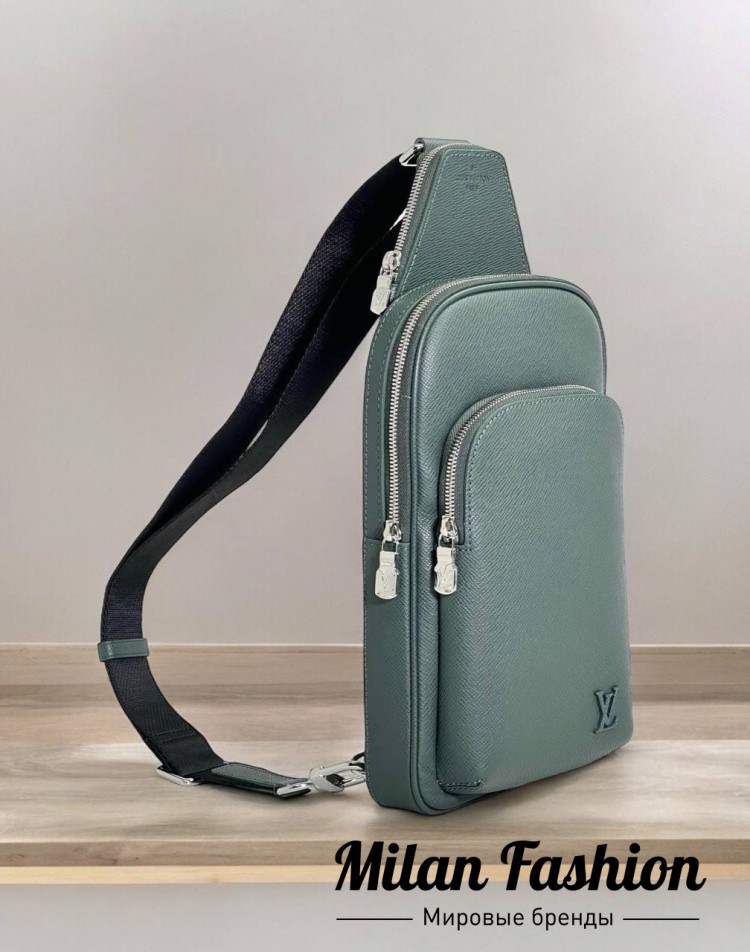 Сумка -слинг Avenue NM  Louis Vuitton V33611. Вид 1