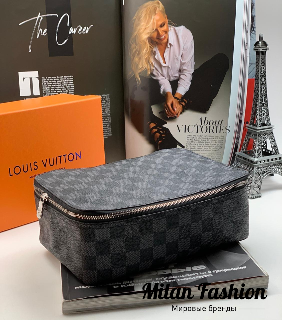 Косметичка Louis Vuitton коричневая  купить за 26000   SFS